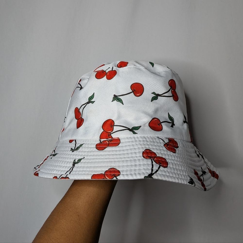 Hot Topic Cherry Print White Womens Canvas Bucket Hat